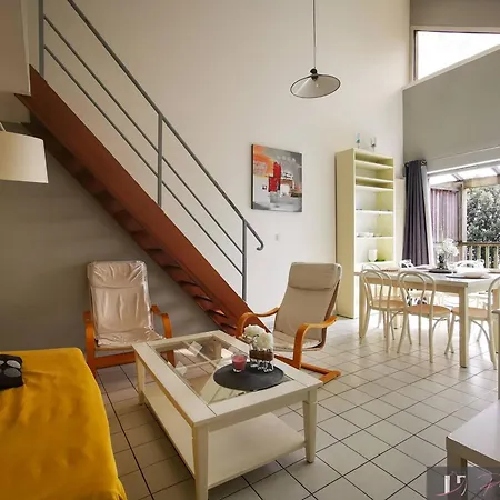Apartment 3 Pieces - 8 Couchages Avec Balcon Et Parking A - Fr-1-825-27 La Rochelle (Charente-Maritime)